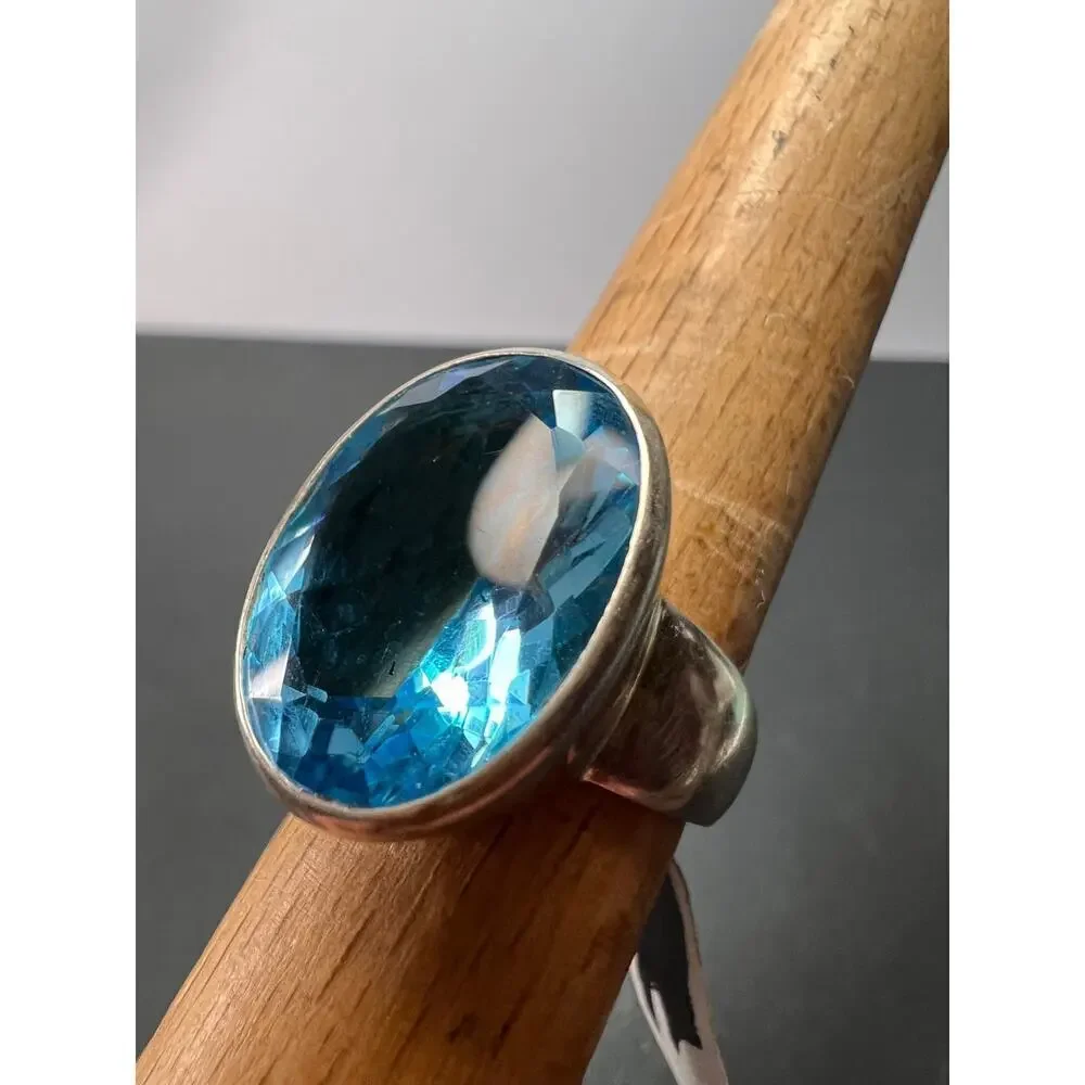 NEW Blue topaz sterling silver ring size 8 / 12.47 grams